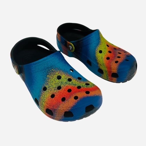 Crocs Classic Multicolor Tie-Spray Dye Graphic Clog, Big Kid 5M, NWOT - Picture 7 of 12